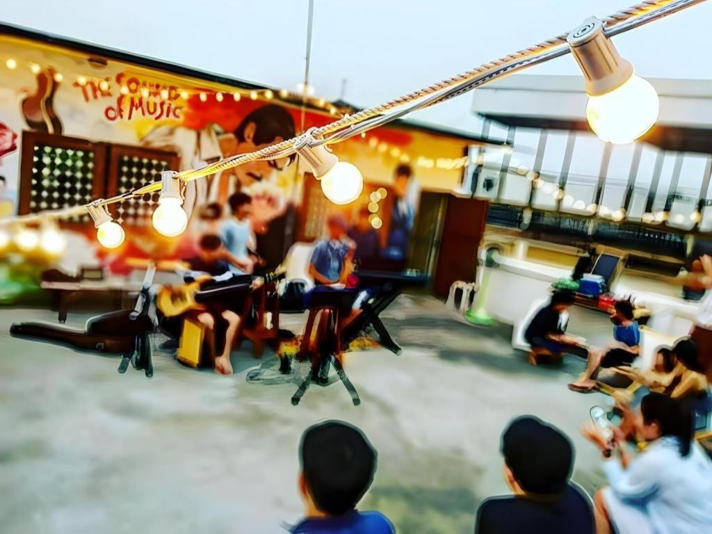 Oldie And Sleepy Hostel Udon Thani Exterior foto